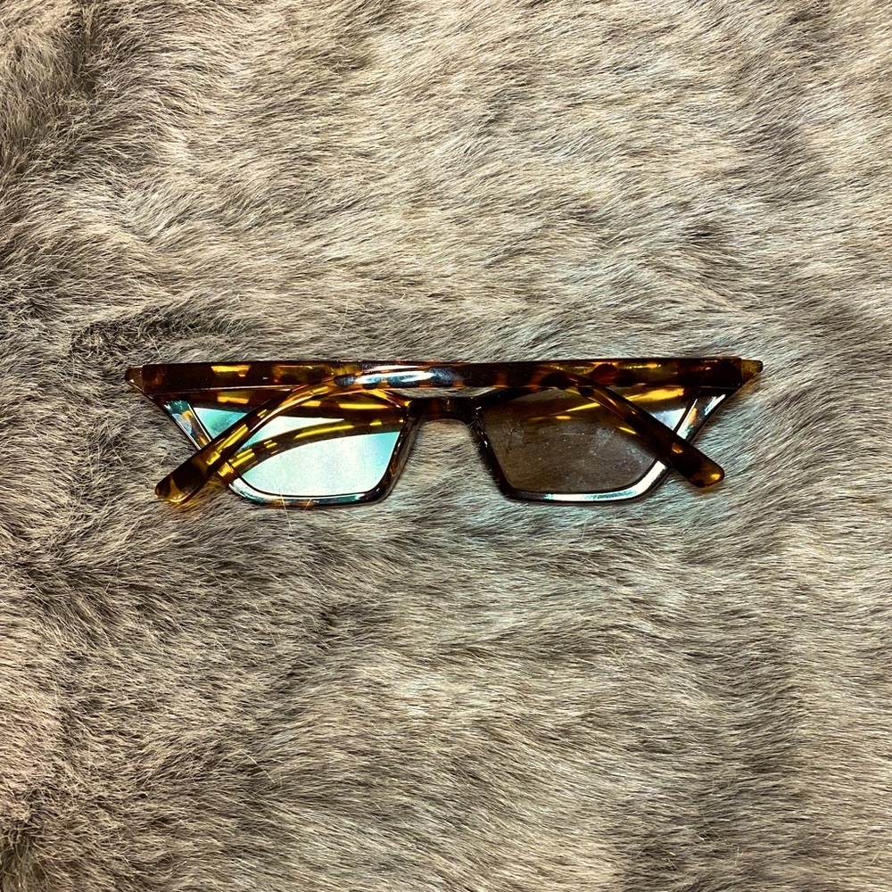 🤎🐆 Leopard Cat Eye Sunglasses in Brown 🐆🤎 EUC - Picture 8 of 14